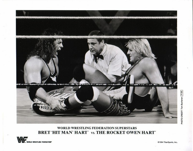 1994 Bret "Hitman" Hart vs. "The Rocket" Owen Hart P195 b/w PW Catalog
