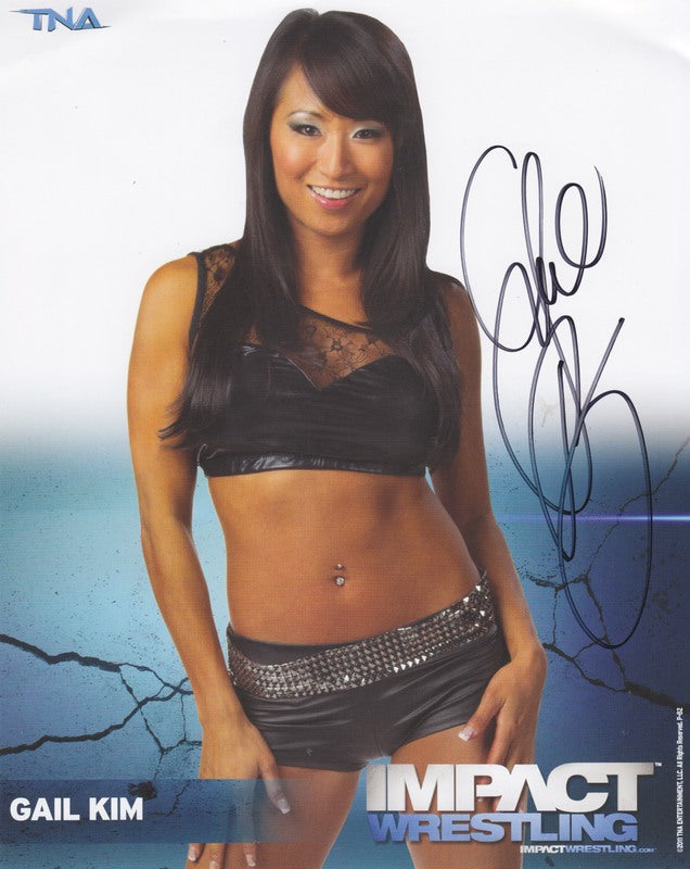 2011 IMPACT Gail Kim P-82 (signed) PW Catalog