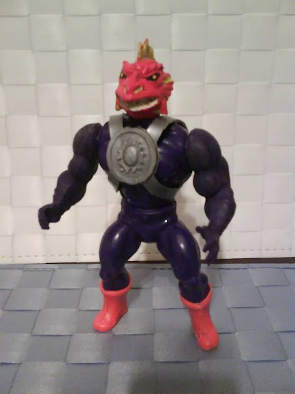 Plastirama Lucha Fuerte El Reptil Uruguay version Action & Toy Figures PWcatalog