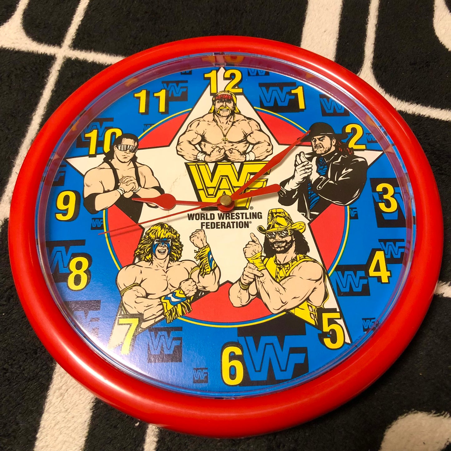 WWF wall clock 90`s Hulk Hogan, Bret Hart, Ultimate Warrior, Macho Man, Undertaker Watches PWcatalog