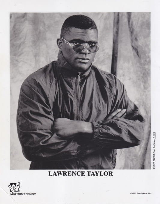 1995 Lawrence Taylor P269 b/w