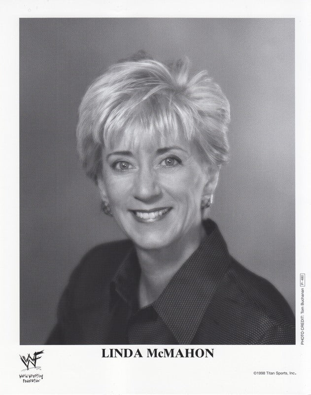 1998 Linda McMahon P480 (RARE) b/w PW Catalog