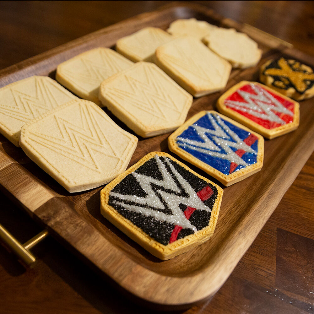 WWE 4-Piece Championship Cookie Cutter Set image 2