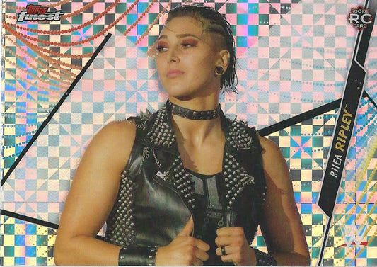 WWE Topps Finest 2020 Rhea Ripley #90 Xfractor