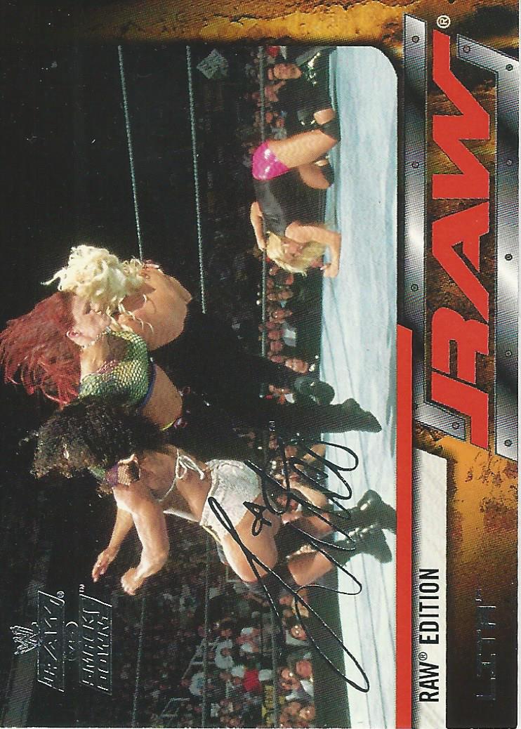 WWE Fleer Raw vs Smackdown 2002 Lita #23