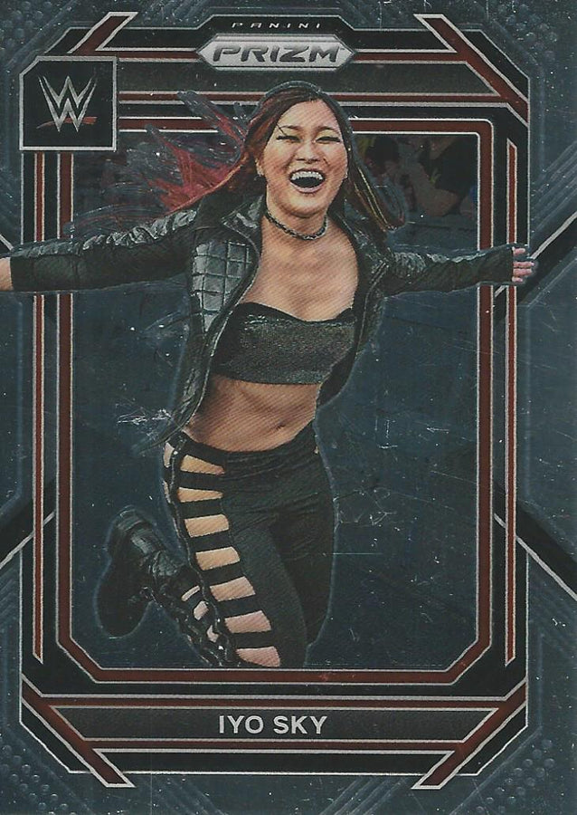 WWE Panini Prizm 2023 IYO Sky #136