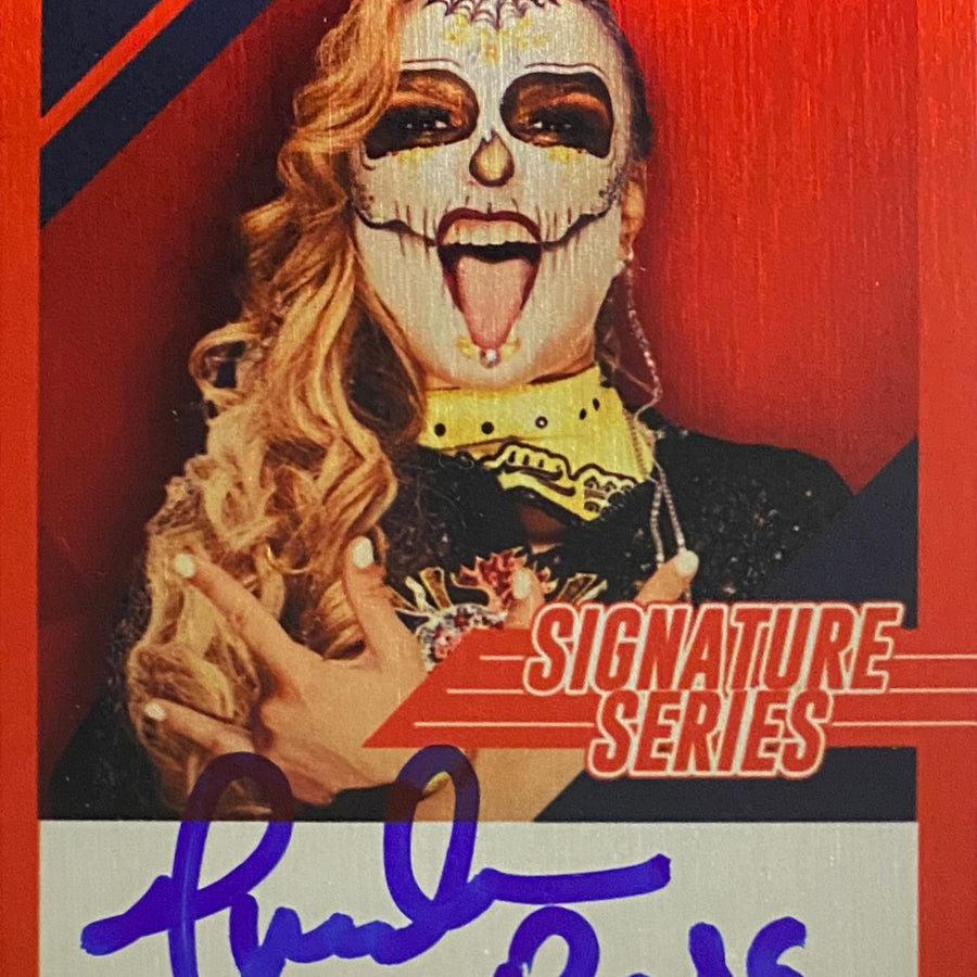 Signature Series – Thunder Rosa