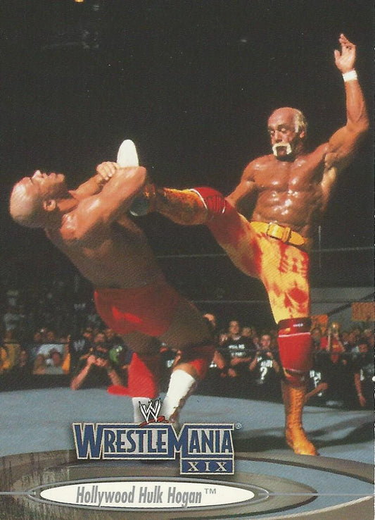 WWE Fleer Wrestlemania XIX 2003 Hulk Hogan #29