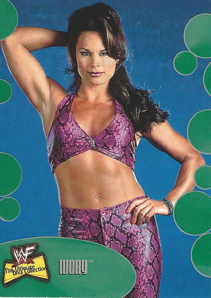 WWF Fleer Ultimate Diva Collection 2001 Ivory #31