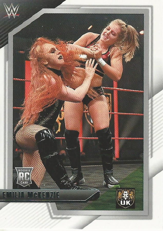 WWE Panini NXT 2022 Emilia McKenzie #32