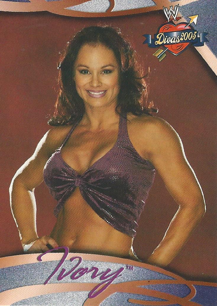 WWE Fleer Divas 2005 Ivory #41