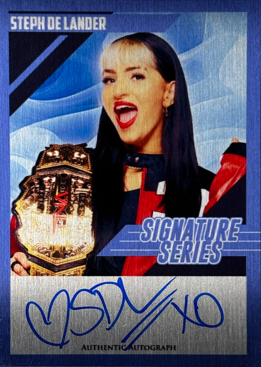 Signature Series – Steph de Lander