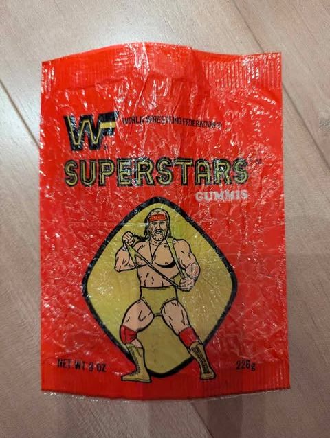 WWF Superstars Gummis Hulk Hogan PWcatalog