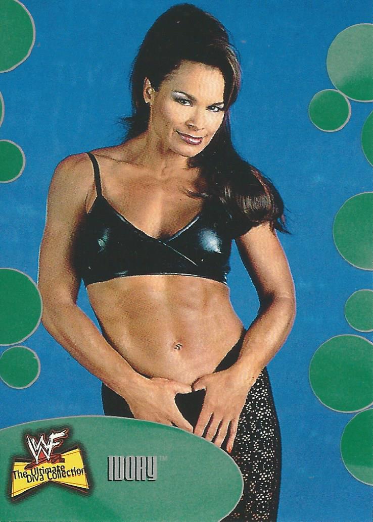 WWF Fleer Ultimate Diva Collection 2001 Ivory #52