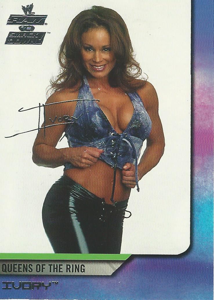 WWE Fleer Raw vs Smackdown 2002 Ivory #69