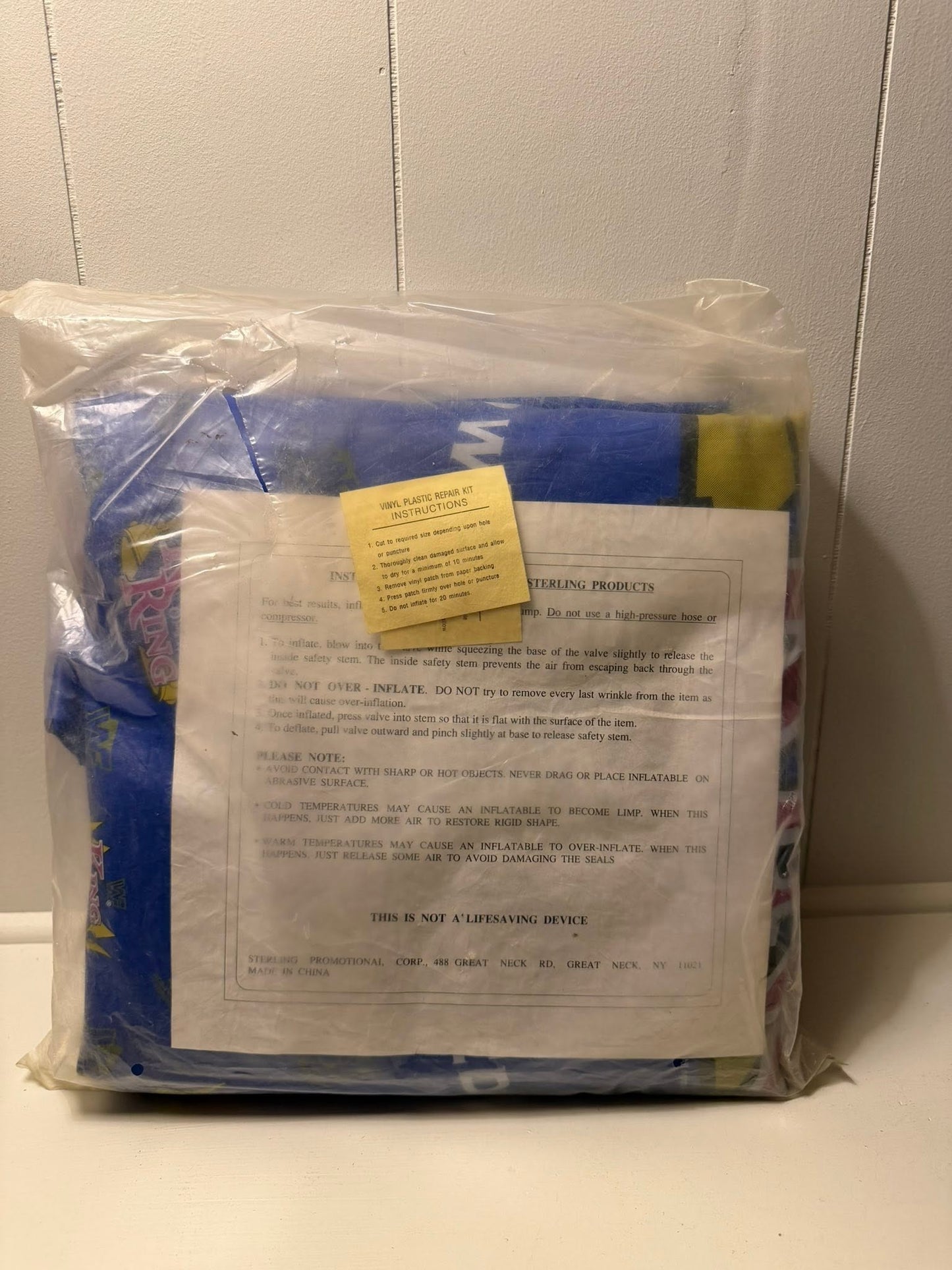 WWF King Of The Ring inflatable chair 1997 PWcatalog