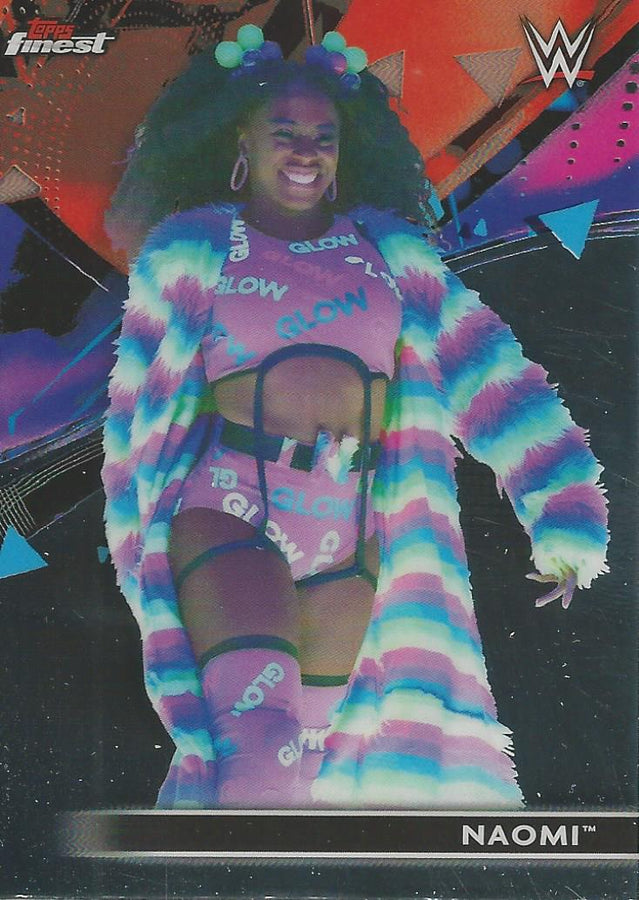 WWE Topps Finest 2021 Naomi #25