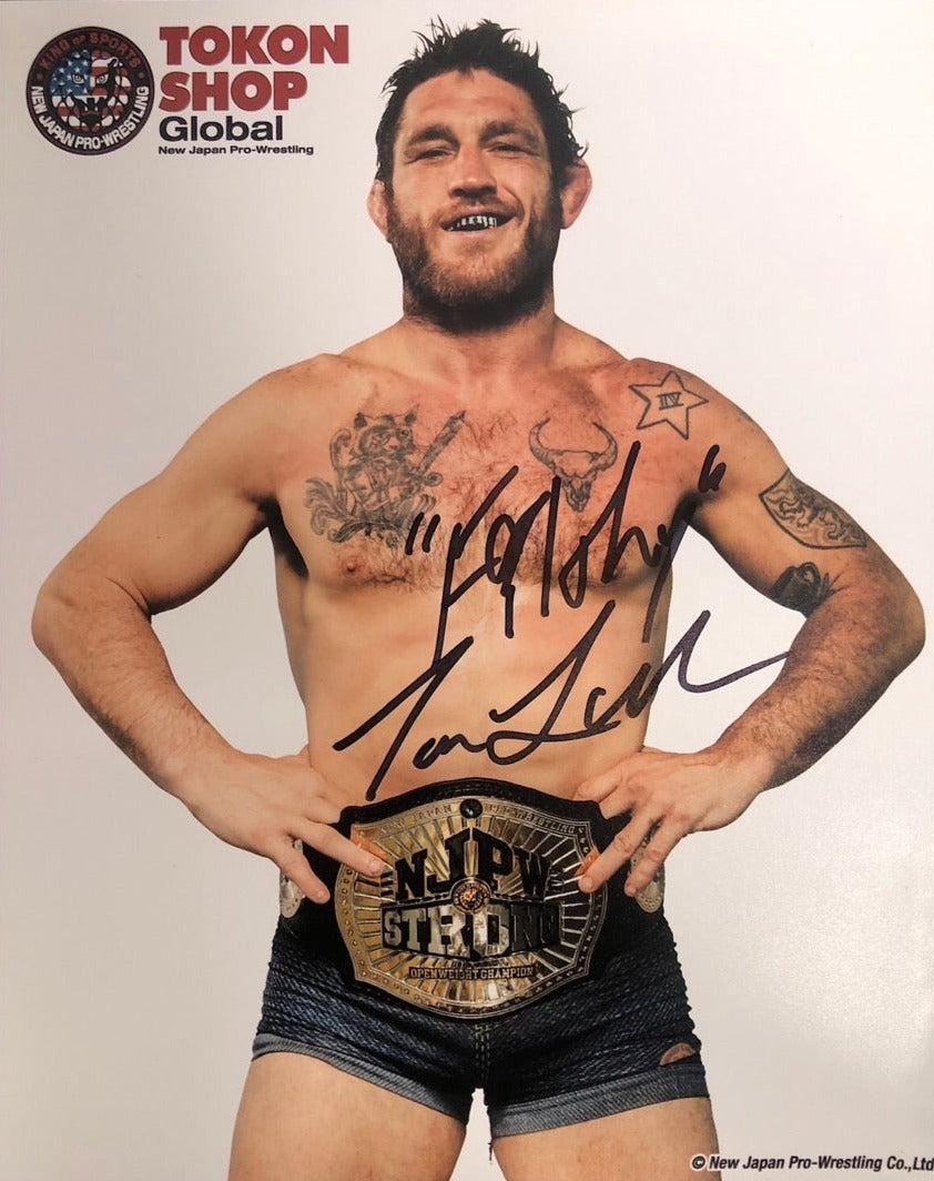 Autographed Tom Lawlor Portrait 2022 02 TSG Hands on Hips Other Goods PW Catalog