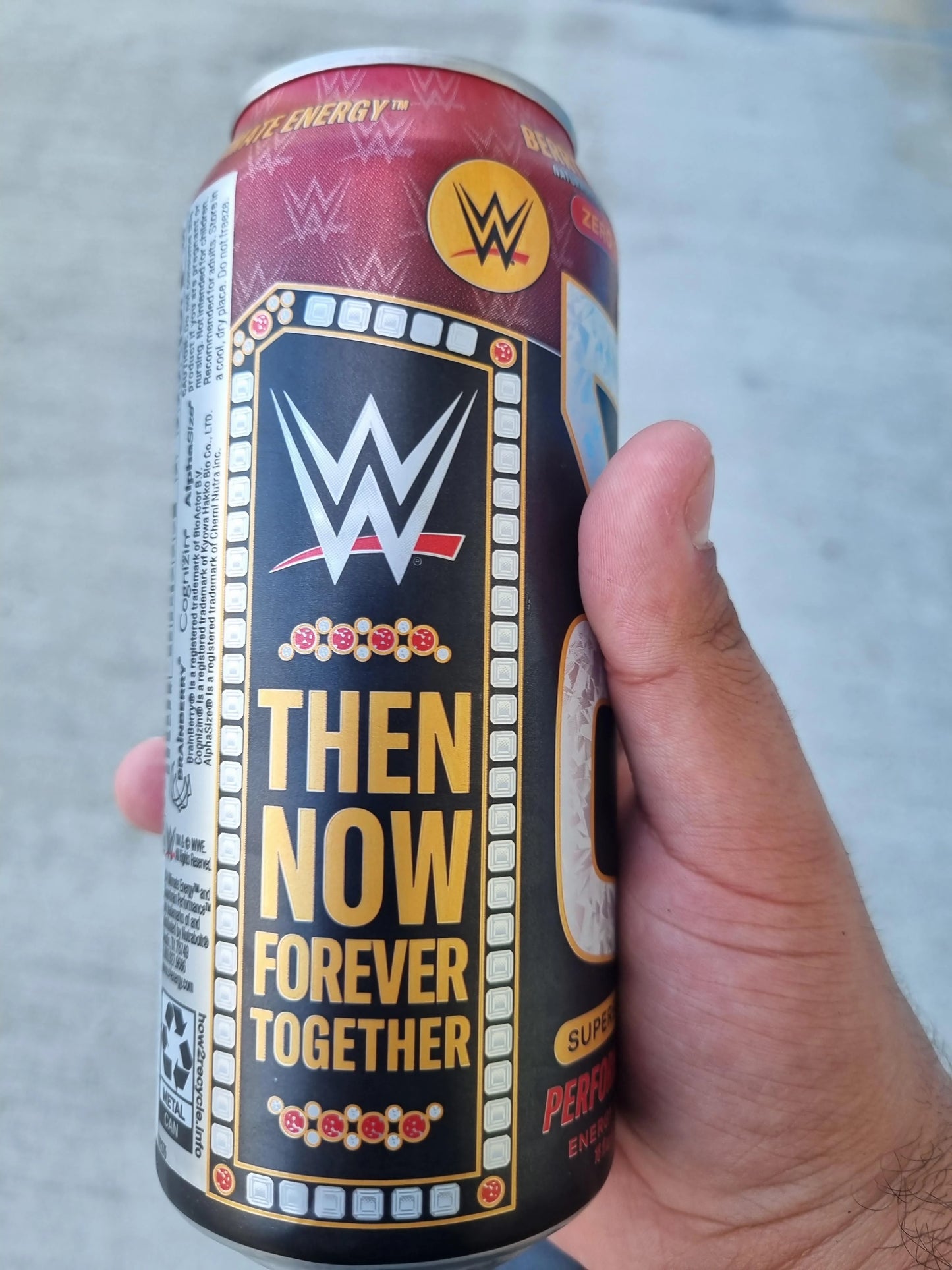 C4 Ultimate  WWE  Energy Drink Berry Powerbomb