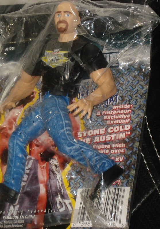 2000 WWF Jakks Pacific WrestleMania XV KB Toys Exclusive Stone Cold Steve Austin [With Alternate Cardback] Action & Toy Figures PWcatalog