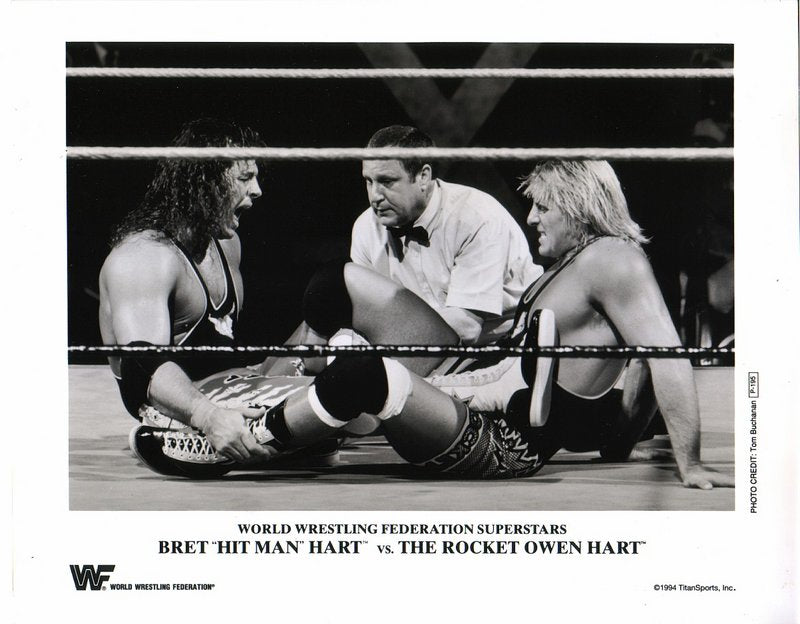 1994 Bret "Hitman" Hart vs. "The Rocket" Owen Hart P195 b/w 