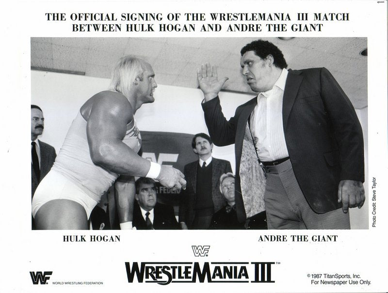 WWF-Promo-Photos1987-Hulk-Hogan/-Andre-the-Giant-Contract-signing-Wrestlemania-3-