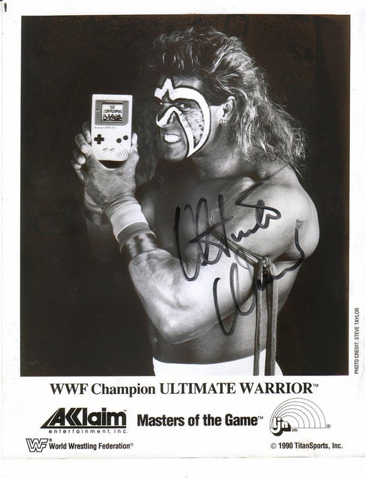 WWF-Promo-Photos1990-Ultimate-Warrior-Akklaim-signed-