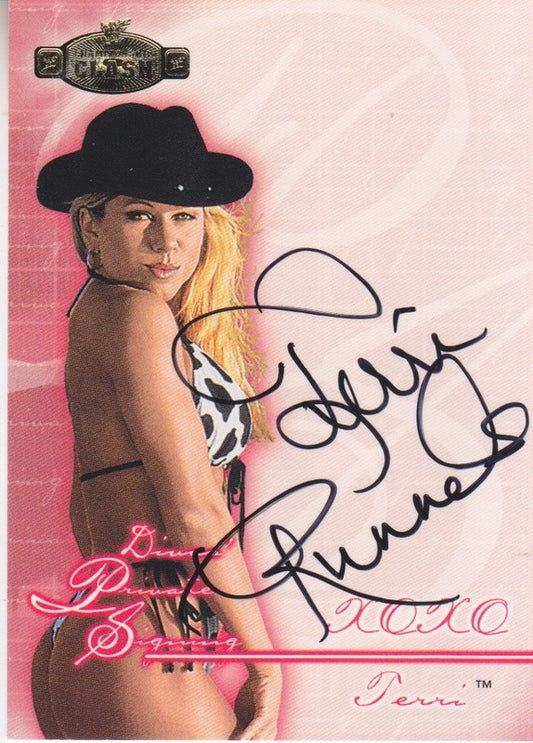 2001 Fleer WWE Championship Clash Diva Private Signing Terri autograph 2017 approx value:$50