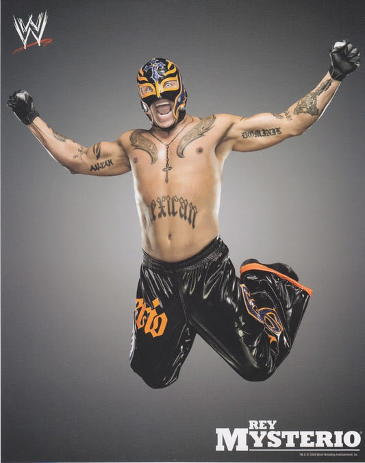 2009 Rey Mysterio WWE Promo Photo