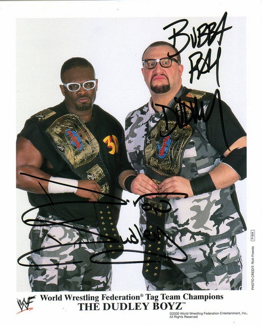 2000 WWF TAG TEAM CHAMPIONS The Dudley Boyz P604 (signed) color 