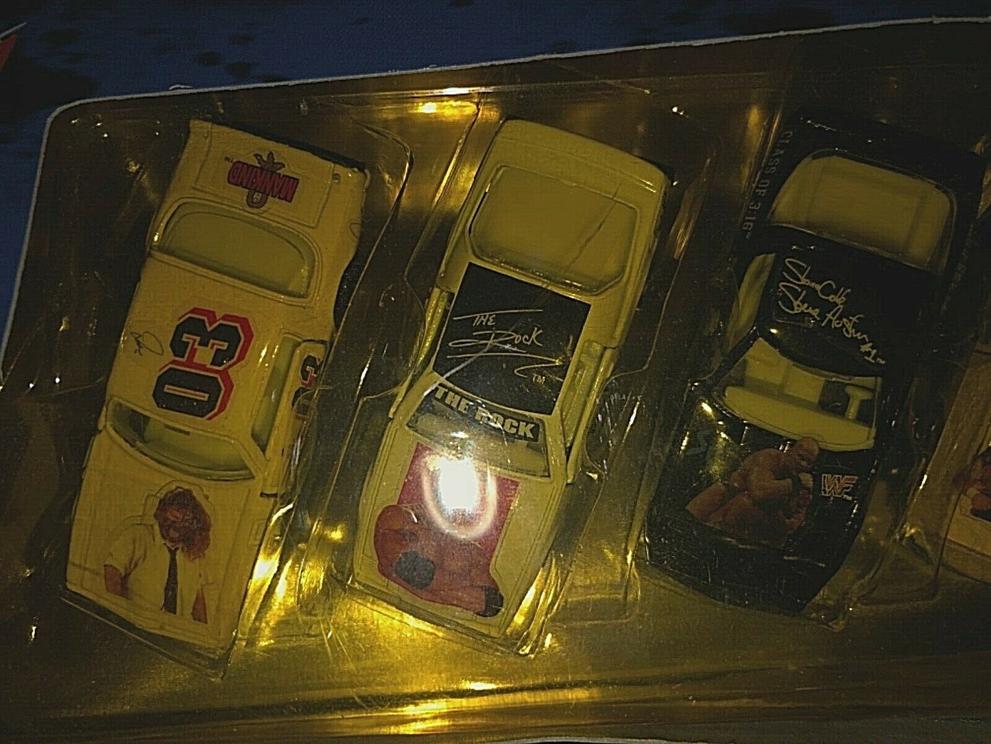 WWF 5 pack toy cars