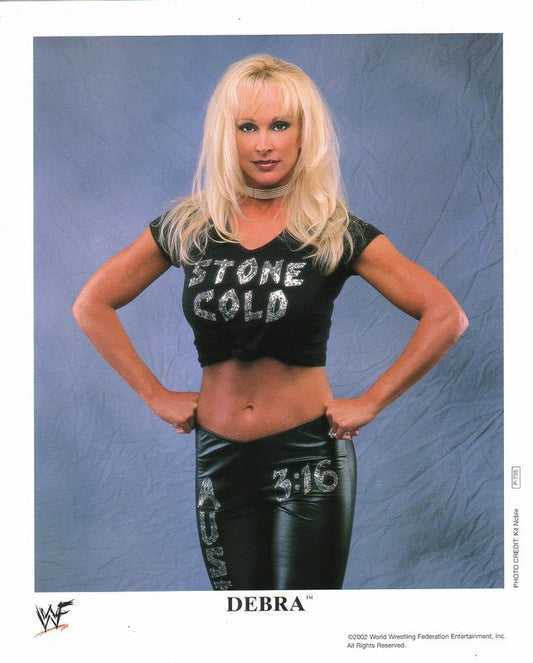 2002 Debra P735 Color