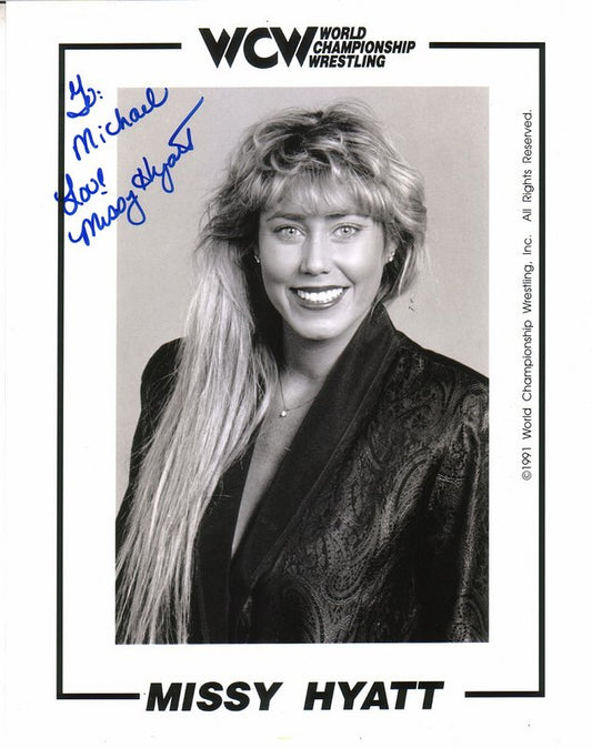 WCW Missy Hyatt (signed) 