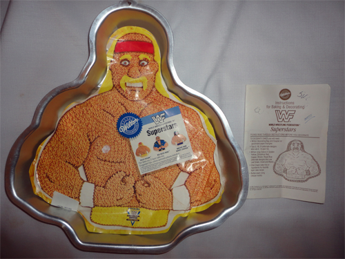 Hulk Hogan cake pan