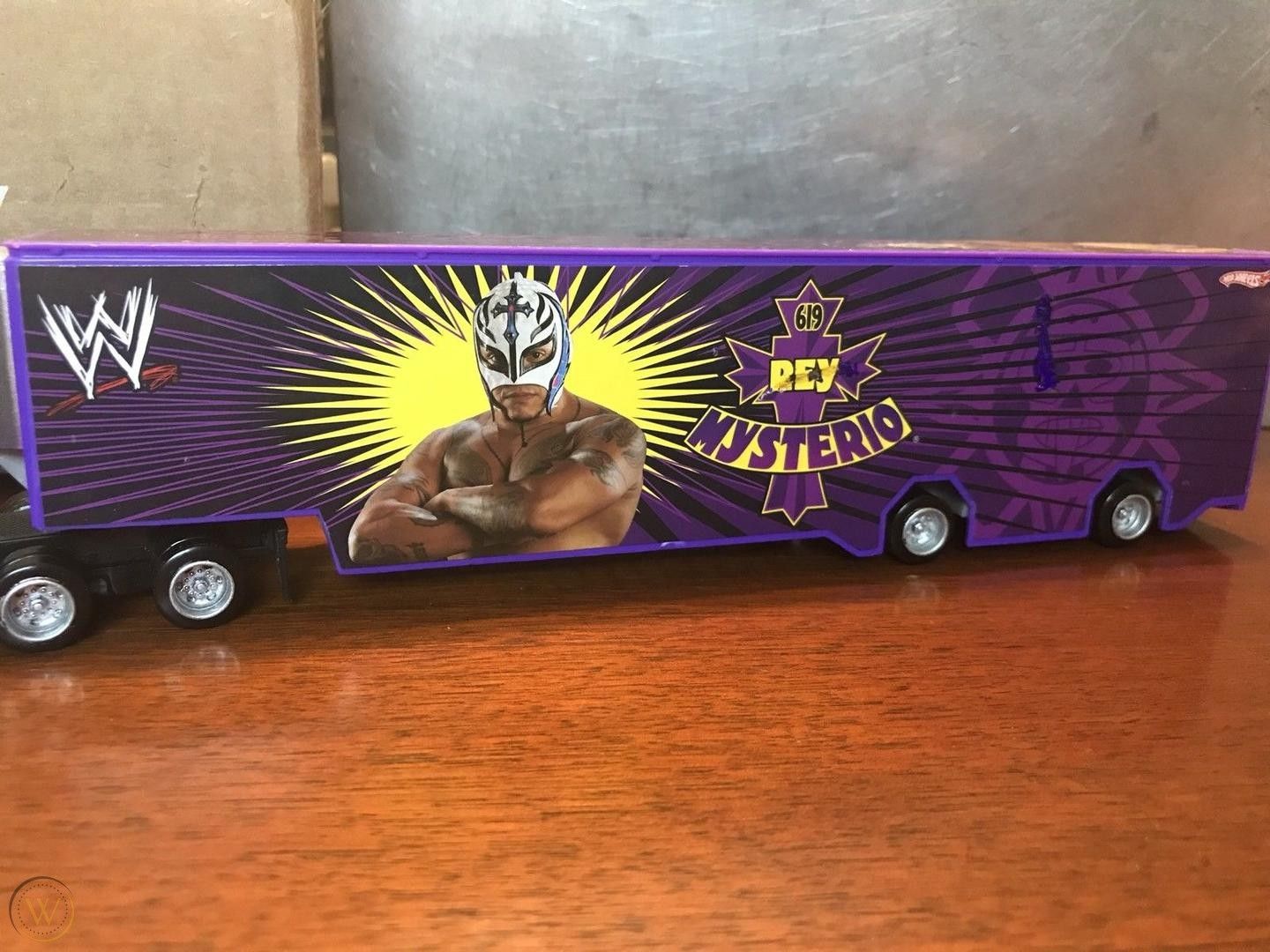 Hot Wheels Semi Truck Rey Mysterio