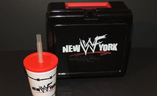WWF New York Lunch Box - image 2