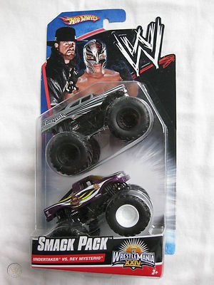 Hot Wheels Smack Pack Rey Mysterio Undertaker Toys R Us exclusive