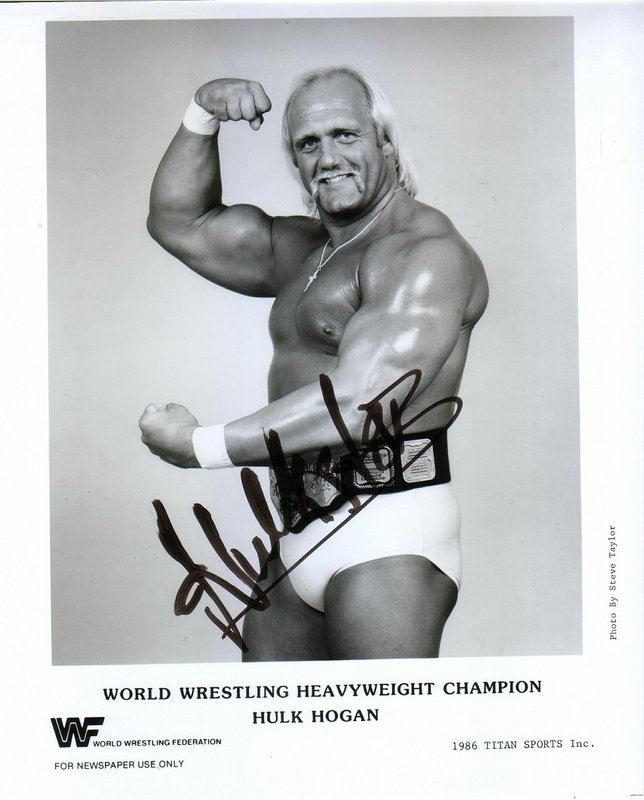 1986 WWF CHAMPION Hulk Hogan (Signed)