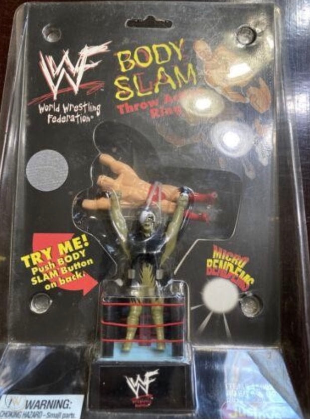WWF Just Toys Micro Bend-Ems Body Slam Throw Action Ring Goldust & Ken Shamrock