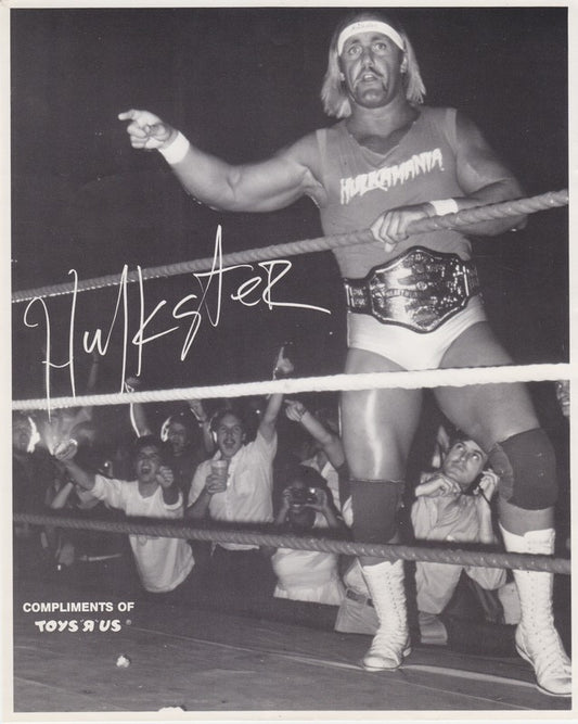 1985 LJN/Toys R Us Hulk Hogan (Pre-Printed Autograph)