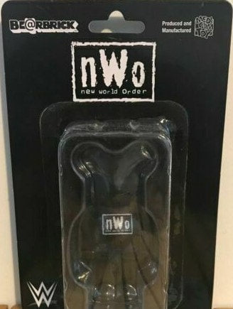 WWE Medicom Toy Be@rbrick 1 nWo