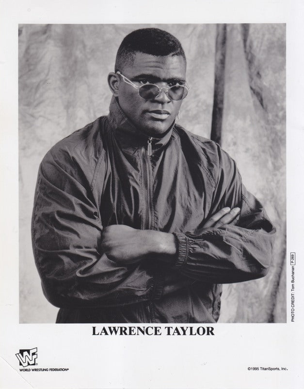 1995 Lawrence Taylor P269 b/w 