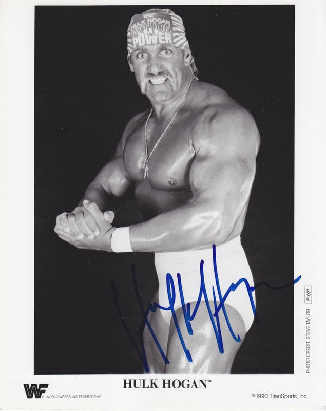 1990 Hulk Hogan P027 (signed) b/w 