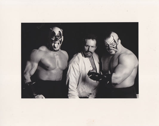 Promo-Photo-Territories-1987-NWA-Road Warriors w/ Paul Ellering 